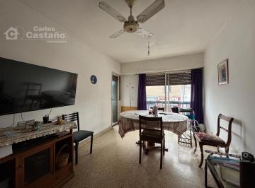 Departamento · 50m² · 3 Ambientes · Depto. Muy Luminoso con Balcón y Patio