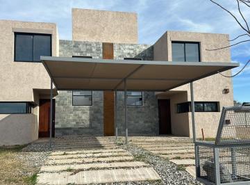 PH · 140m² · 5 Ambientes · 2 Cocheras · 2 Duplex en Venta Distrito Sur Countri