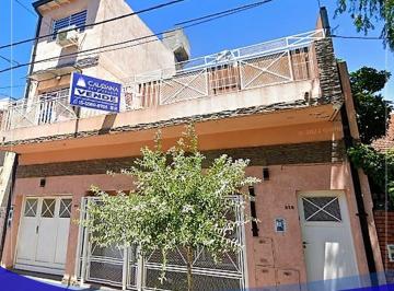 Departamento de 3 ambientes, La Matanza · Duplex en Alquiler en Ramos Mejia