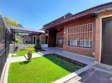 Casa · 132m² · 3 Ambientes · 1 Cochera · Casa en Venta 3 Ambientes - Longchamps.
