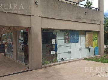 Local comercial · 54m² · 5 Cocheras · Local en Venta - 54 m² Shopping Tortuguitas Point