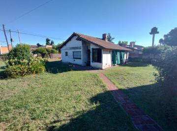Casa de 4 ambientes, Esteban Echeverría · Venta - Casa Chalet - 4 Ambientes - Monte Grande