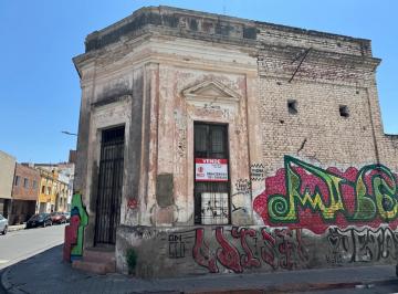 Casa · 247m² · Terreno Apto Desarrollo