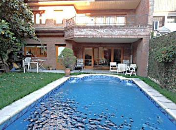 Casa de 8 ambientes, Belgrano · Alquiler - Casa - Nuñez - Bajo Belgrano - 4 Dorm. - Pileta - Jardín