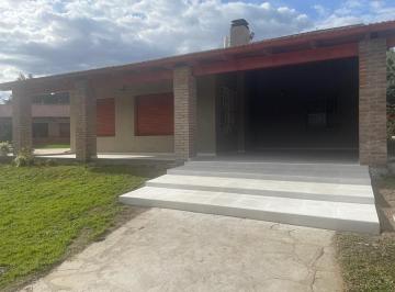 Casa · 450m² · 4 Ambientes · 3 Cocheras · Barrio Parque Golf, Vista Abierta Al Golf Oportunidad