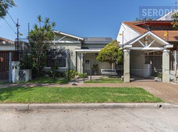 Frente · Casa en Bernal Este