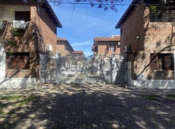 Casa · 63m² · 4 Ambientes · Venta Duplex en 37 E/ 30 y 31