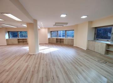 Oficina comercial · 260m² · 2 Cocheras · Oficina en Alquiler en Esquina en San Telmo