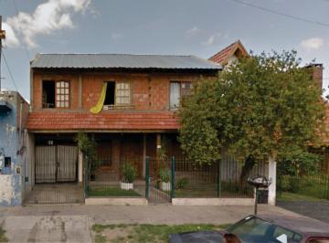 Casa de 6 ambientes, Esteban Echeverría · Chalet a Terminar en Venta
