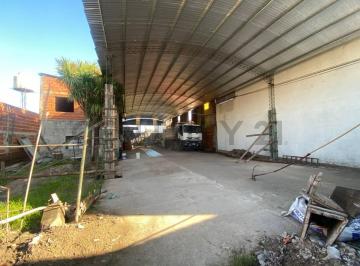Bodega-Galpón · 360m² · 134 Entre 36 y 37 - Galpon en Alquiler - San Carlos La Plata