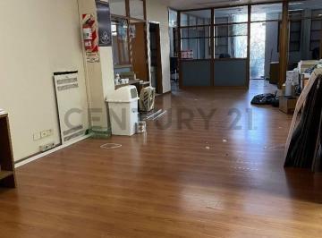 Oficina comercial · 216m² · Oficina a La Venta en Microcentro