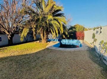 Casa · 142m² · 5 Ambientes · Chacras de Coria. a m de Pueyrredon y Viamonte
