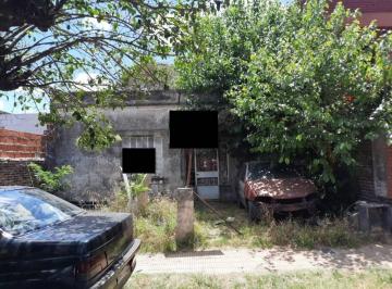 Terreno · 303m² · Excelente Lote en Venta - Villa Luzuriaga
