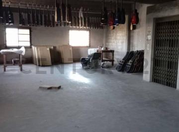 Bodega-Galpón · 400m² · Alquiler de Galpón/depósito en Villa Tesei, Hurlingham