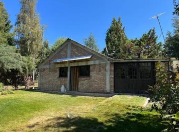 Casa · 70m² · 4 Ambientes · Venta Casa en Valle del Sol con Gran Terreno Parquizado