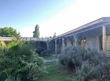 Casa · 260m² · 7 Ambientes · Casa en Venta