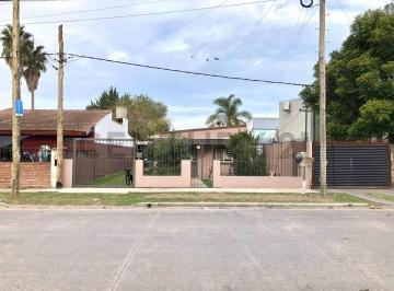 Casa · 100m² · 3 Ambientes · Venta de Casa 3 Ambientes en Barrio El Carmen Este, Berisso