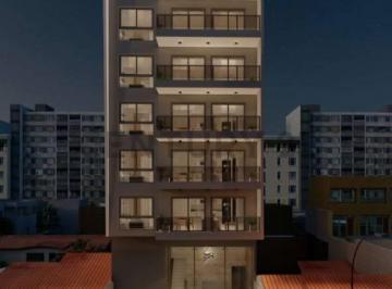 Garage · 10m² · Venta de Cochera en Entrepiso Cubiertas - Lanús