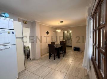 Casa · 72m² · 4 Ambientes · Venta de Casa 2 Dorm. con Patio y Lavadero