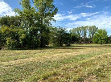 Terreno · 1916m² · Lote Centralizado en Lindo Barrio con Hermosa Arboleda y Clu