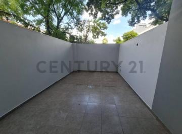 Departamento · 32m² · 1 Ambiente · Dpto con Patio en Venta Villa del Parque