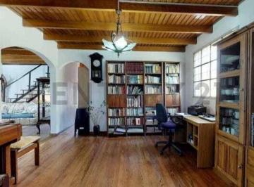 Casa · 183m² · 6 Ambientes · 6 Cocheras · Casas en Venta en City Bell, 5 Dorm. con Pileta