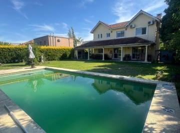 Quinta vacacional · 140m² · 6 Ambientes · Casa Quinta en Venta en San Lucas, Escobar, G. B. a. Zona Norte