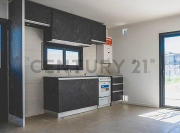 Casa · 110m² · 4 Ambientes · Venta Casa Dos Dorm. Funes con Pileta con Financiación