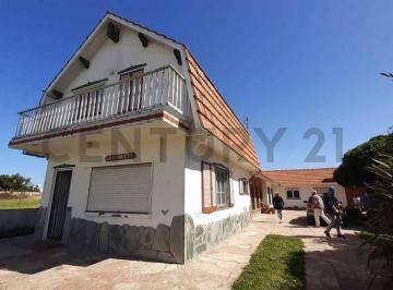 Casa · 132m² · 4 Ambientes · 1 Cochera · Chalet 4 Ambientes Barrio Santa Elena, Mar Chiquita ID 20025
