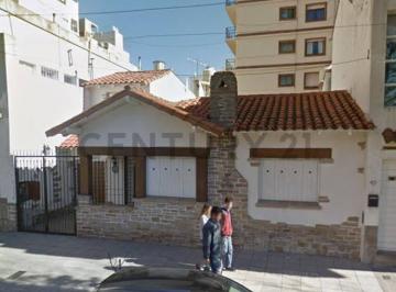 Casa · 180m² · 6 Ambientes · Venta Chalet 6 Ambs Zona La Perla, Mar del Plata