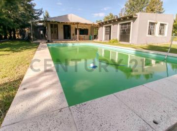 Casa · 168m² · 4 Ambientes · 1 Cochera · Casa Quinta en Venta, Barrio El Rodeo La Plata