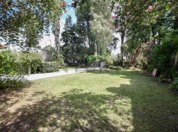 Casa · 58m² · 2 Ambientes · Casa Quinta Sobre Avda. 7 Parque Sicardi Sicardi