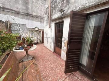 Casa · 130m² · 4 Ambientes · 1 Cochera · Venta de PH Tipo Casa, de 3 Dorm. y Cochera en La Plata