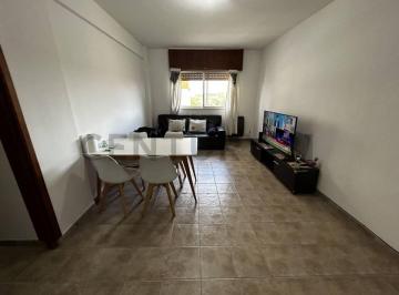 Departamento · 75m² · 4 Ambientes · Departamento de 3 Dorm. en Villa Elisa, La Plata