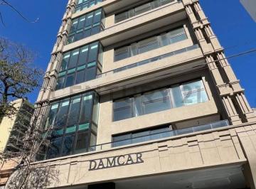 Departamento · 180m² · 4 Ambientes · 1 Cochera · Piso de Categoría 3 Dorm en 15 E 50 y 51
