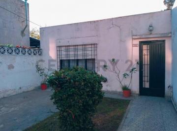 Casa · 62m² · 3 Ambientes · PH Unico! con Patio Al Frente (Guarda Coche) y Al Fondo