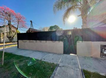 Casa · 85m² · 3 Ambientes · 1 Cochera · Venta Casa 3 Ambientes en Planta Baja Reciclada, Ituzaingo