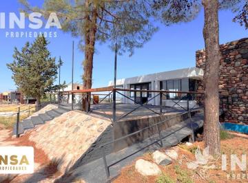 Local comercial · 1030m² · 8 Ambientes · Insa Propiedades Vende
