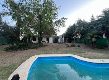 Casa · 485m² · 8 Ambientes · Casa en Venta 4 Dorm. Villa Belgrano Pileta