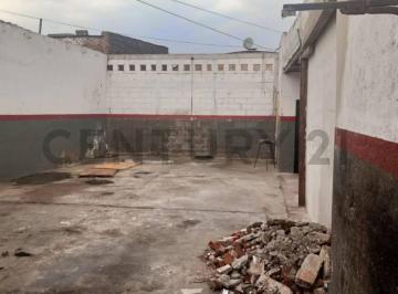 Bodega-Galpón · 173m² · venta de Galón a Refaccionar en Barrio General Bustos, Córdoba. .