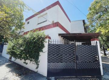 PH · 74m² · 4 Ambientes · 1 Cochera · Departamento PH en Venta en San Isidro, G. B. a. Zona Norte, Argentina