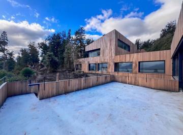 Casa · 325m² · 5 Ambientes · Venta Casa Villa La Angostura