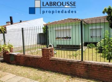 Casa · 80m² · 4 Ambientes · Casa en Venta Ciudad Evita - 3 Dorm.