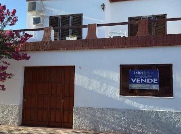 Casa de 7 ambientes, Gualeguay · Casa en Venta - Pancho Ramire 35