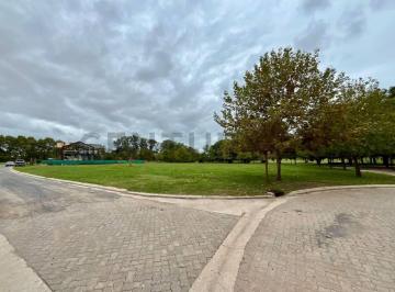 Terreno · 955m² · Lote en Barrio Cerrado en Venta