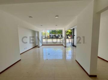 Local comercial · 345m² · Local en Venta, Se Aceptan Permutas