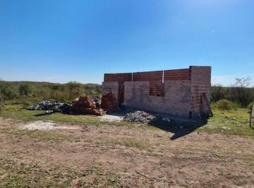 Campo · 100m² · 3 Ambientes · Campo Ganadero en Carcaraña. con Quincho y Casa