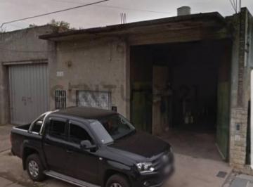 Bodega-Galpón · 273m² · 2 Ambientes · Galpón en Venta con Casa, en Zona Oeste.