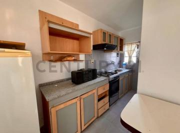 Casa · 120m² · 5 Ambientes · 1 Cochera · Casa en Venta de Tres Dorm.