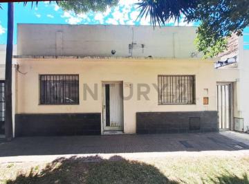 Casa · 63m² · 3 Ambientes · Venta de Casa 3 Ambientes en Azcuénaga, Rosario